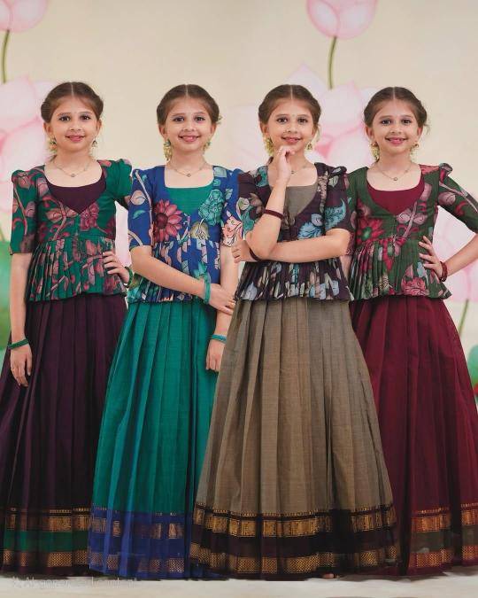NEW LAUNCING MOTHER DAUGHTER COMBO GOWN Fashionable children wear Delhi
